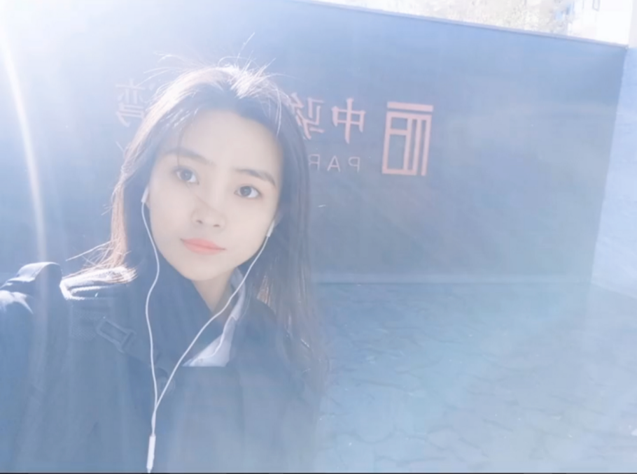 95后农村女孩,因皮肤黑遭校园霸凌,多年隐忍导致重度抑郁