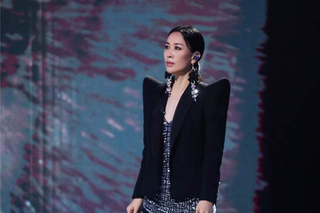 那英曝大瓜湖南卫视删光镜头原因疑曝光本人已一个月未露面