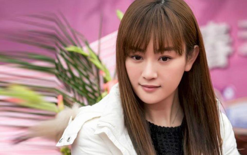 今天,我们要揭秘的是一位名叫李濛的富二代,他与两位女演员——刘雨欣