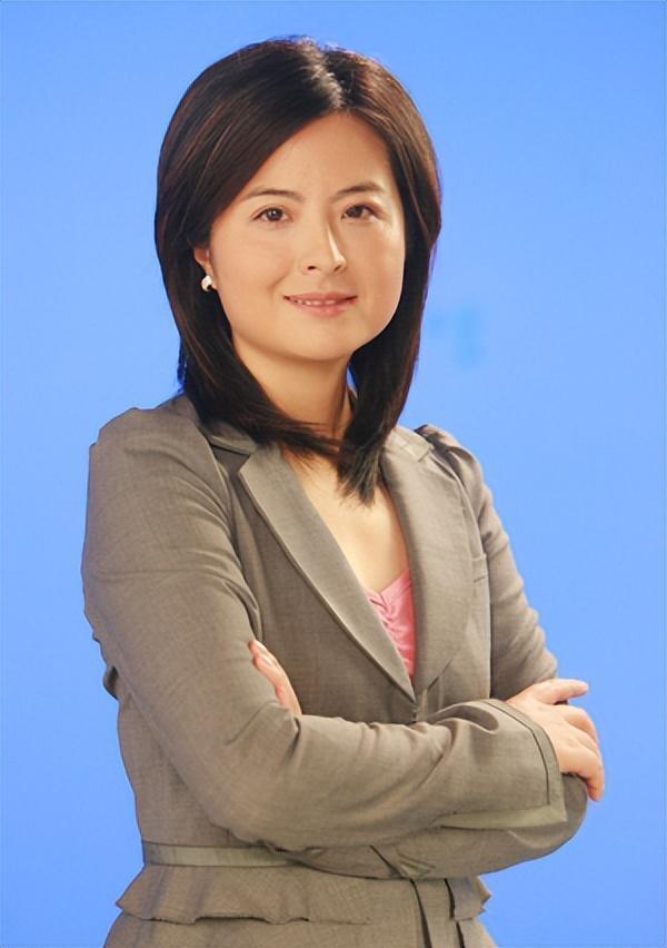 42岁的"央视主持人"张泉灵因病辞职!_腾讯新闻