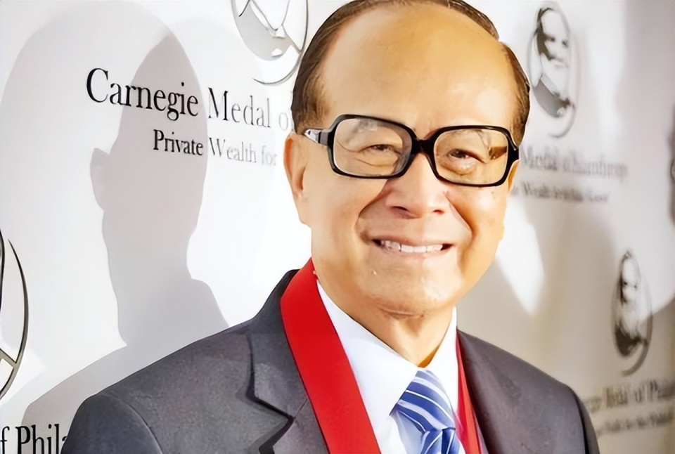 梅西在香港没上场,跟李嘉诚在英国被搞,这背后都是犹太资本的祸_腾讯