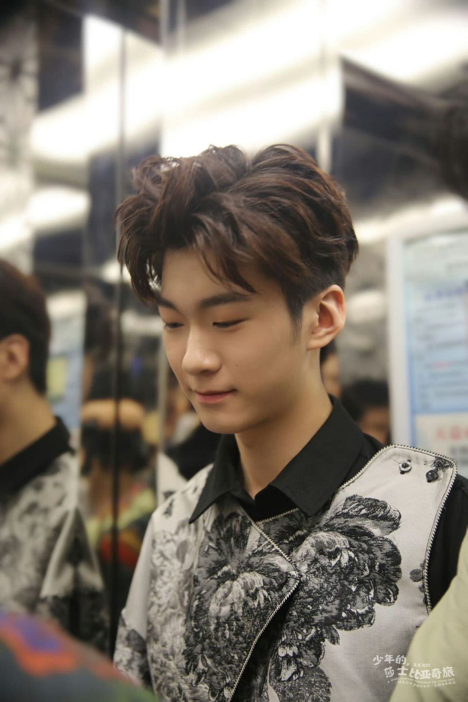 5月11日,张亮儿子张悦轩(天天)参演的音乐剧《少年的,莎士比亚奇旅》