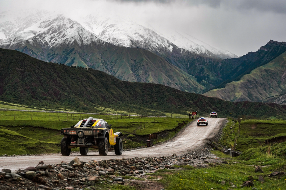 新疆有个绝美塔村,可比那拉提草原,是阿克苏离天山最近的村庄
