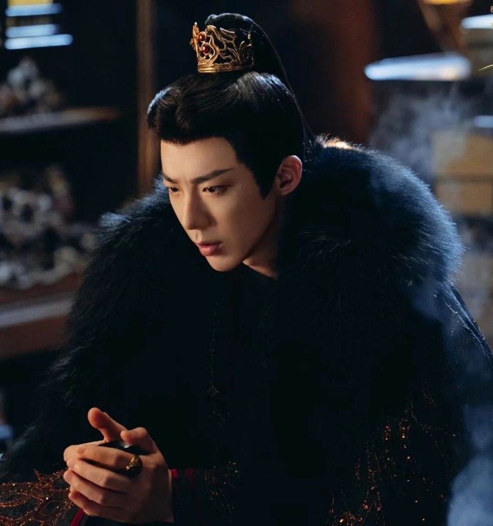 被嘲“丑男”的刘宇宁，凭啥资源这么好？-腾讯新闻