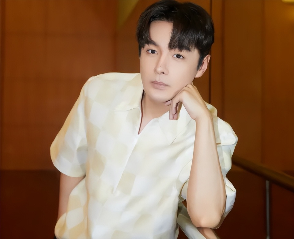 张昊唯被曝组织卖淫,明星好友自危,剧方开始除名