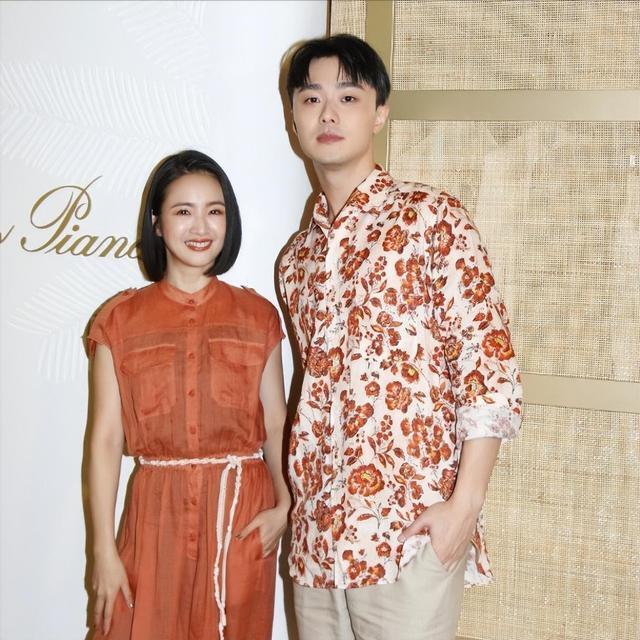 就连林于超的朋友也出面否认消息,自称最近才跟林依晨夫妇一同聚餐,力