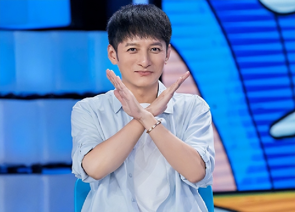 李维嘉久违更新微博动态晒出长沙肉丝粉照片为即将复出做准备