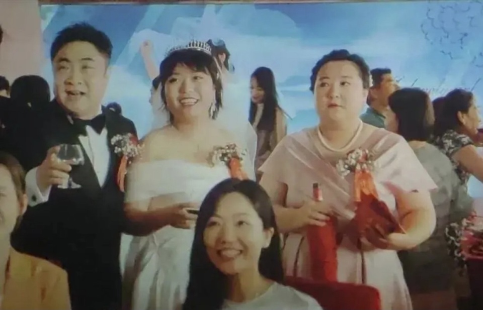 女演员的长相很重要,《热辣滚烫》28岁李雪琴演小三,我莫名想笑_腾讯