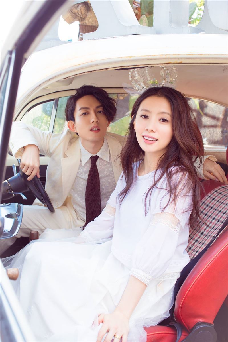 林宥嘉老婆发文抱怨两岁女儿遭清洁工摸头,网友讥讽她无病呻吟插图