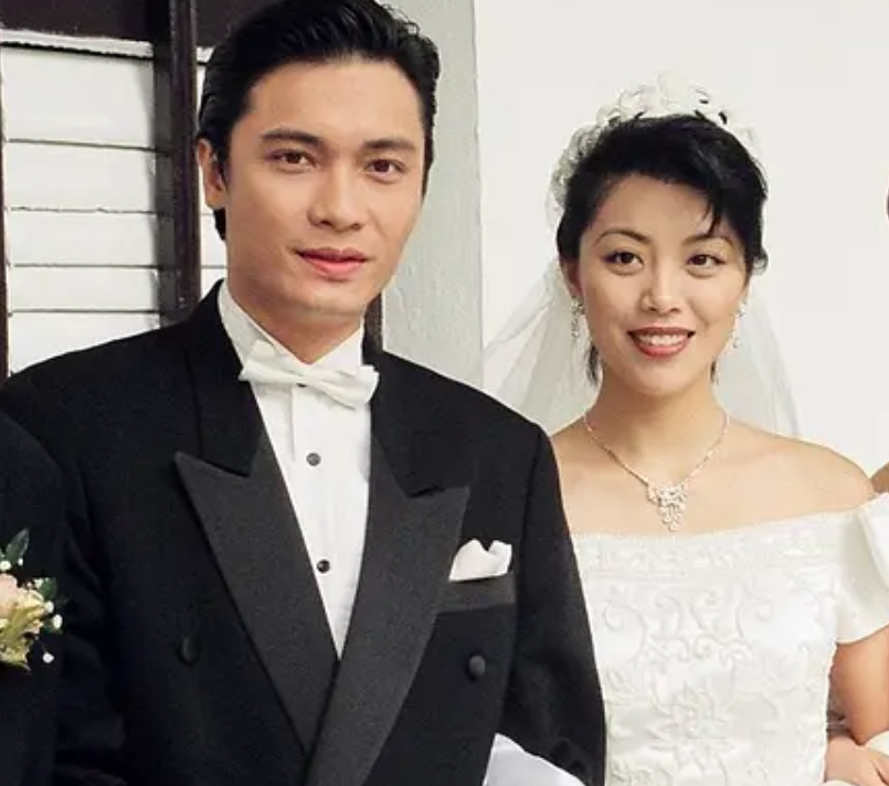 可惜,因好友宣萱的关系,陈芷菁跟tvb高层发生矛盾,无奈之下,她只能转