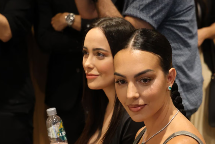 随后,葡萄牙球星继续表示,"我的妻子是西班牙人,我的孩子也是,我在