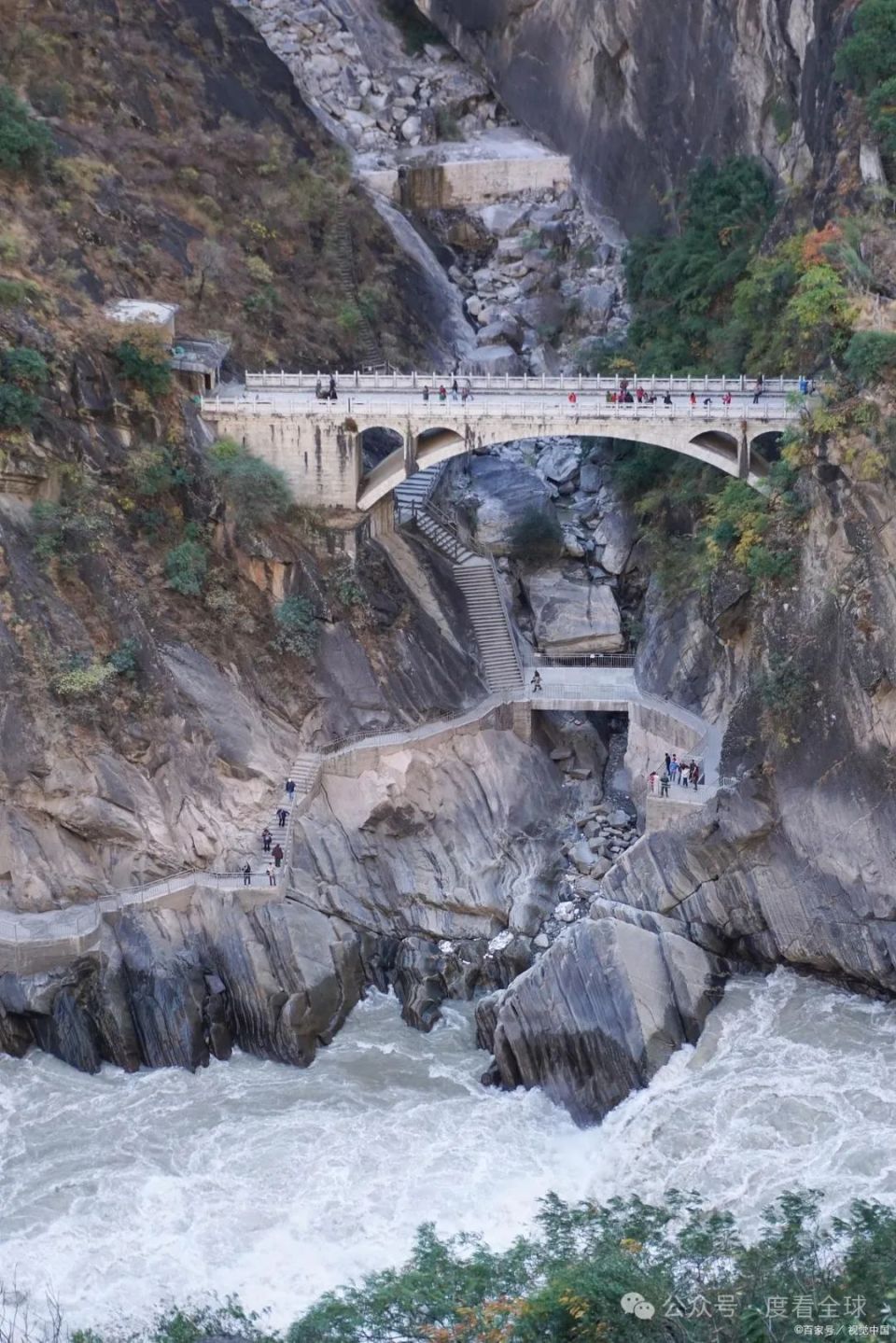 丽江虎跳峡之旅:揭秘千年传说,感受自然之美!