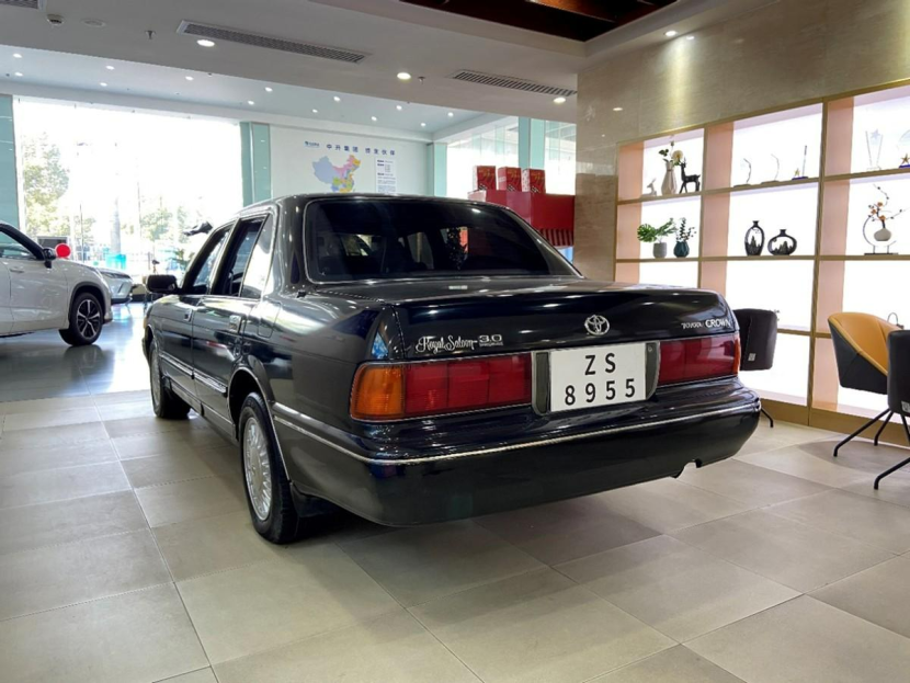 什么叫经典 这个就叫经典 十代皇冠静态体验_腾讯新闻