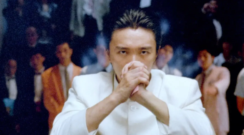 发哥最后一部票房冠军《赌神2》中也是用"特异功能"这个噱头引诱仇