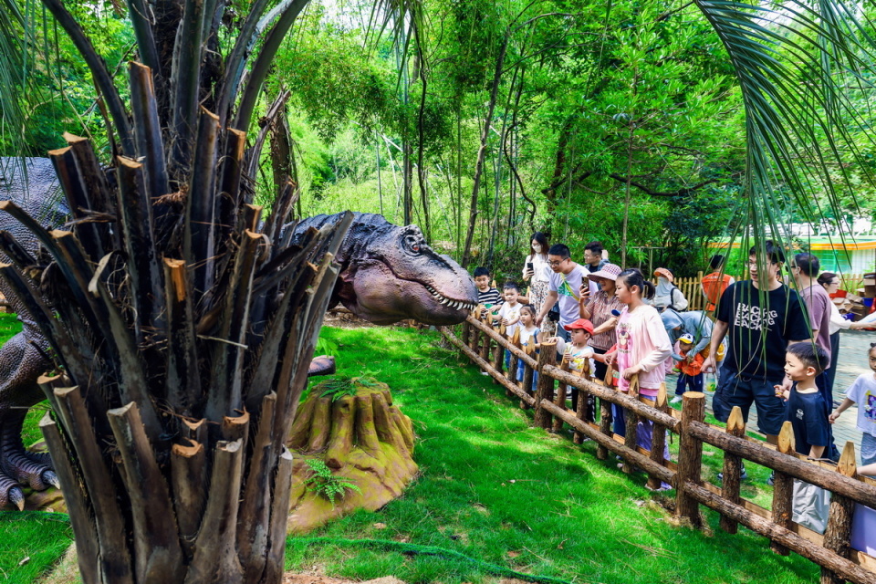 华中首家地球生命演化主题乐园东湖龙谷5月26日开园迎客