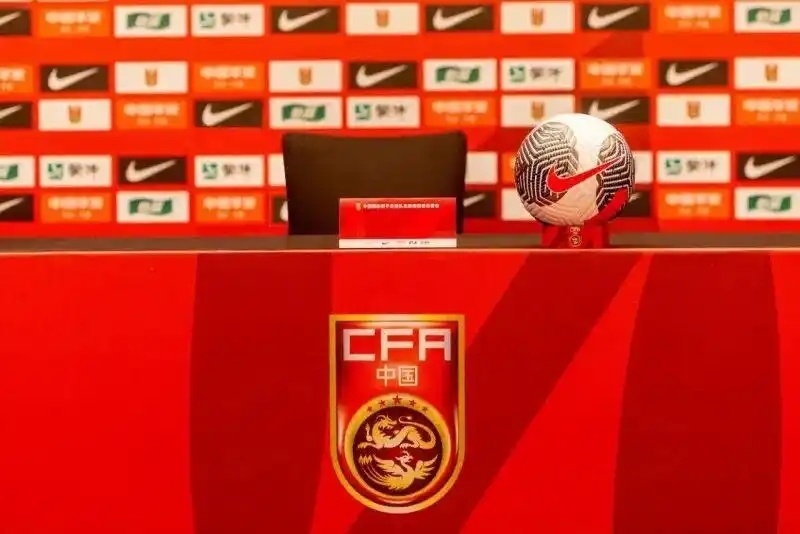 新帅迟迟未定，国足11月集训、热身计划又要黄，连续三个窗口期无事可做