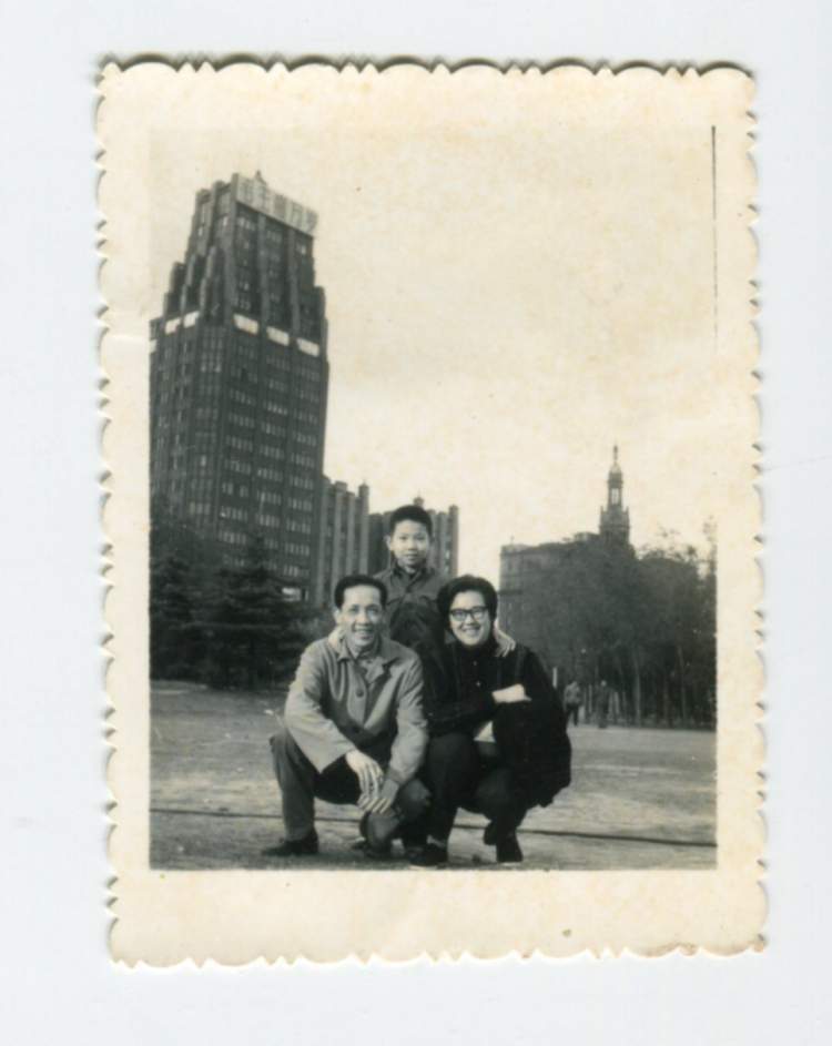 有市民认为王汝刚上海话不标准？业内人士：语言最主要的功能是交流，方言没有100%的标准_腾讯新闻