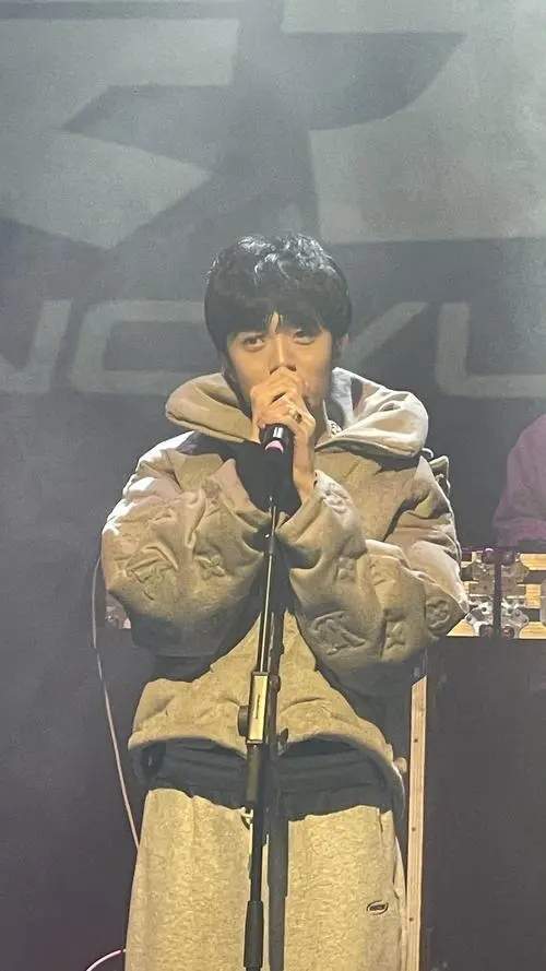 姜云升:争议与热度并存,用文字打入人心的道士rapper