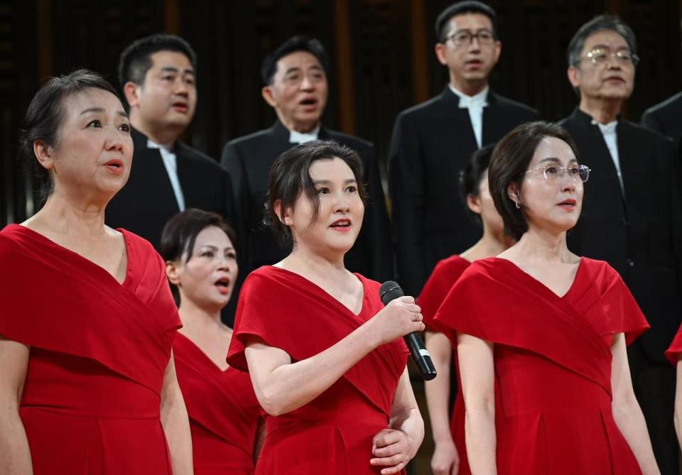 不再只是“唱着玩玩”，这支民间合唱团为啥能唱出专业水准_腾讯新闻