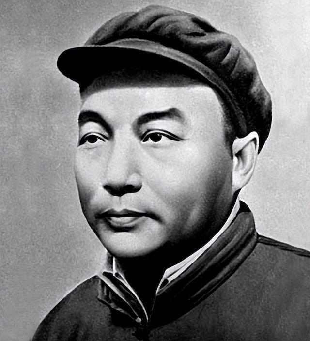 微博：香港明版综合心水123期1949年，毛主席密令罗瑞卿查一桩旧案，并告知：天塌下来我顶着