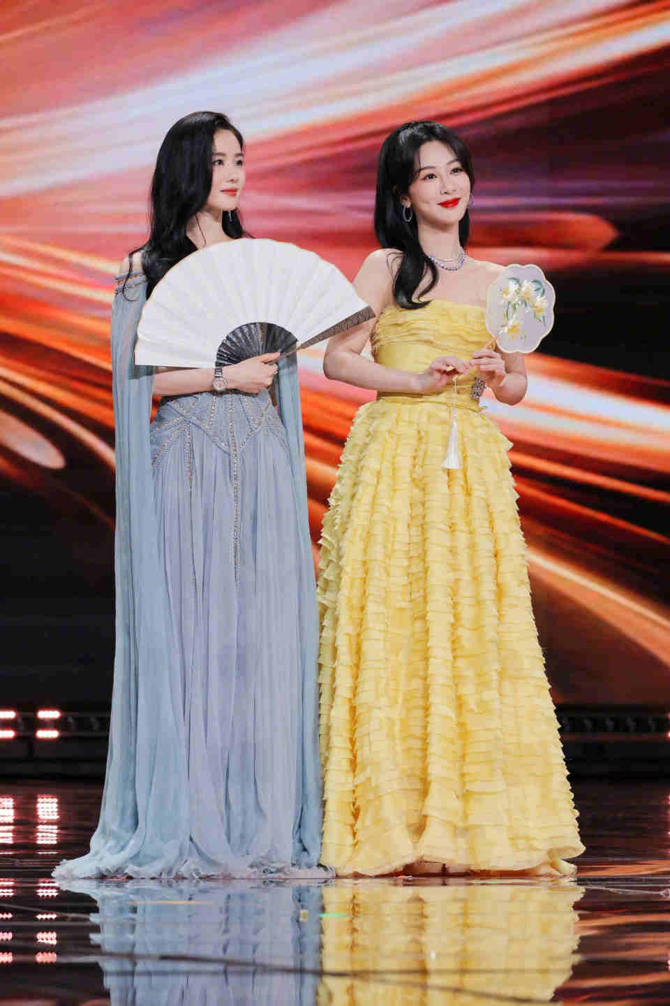 金晨的鼻子,虞书欣脸肿,杨紫,陈都灵比丑,微博之夜成了内娱照妖镜