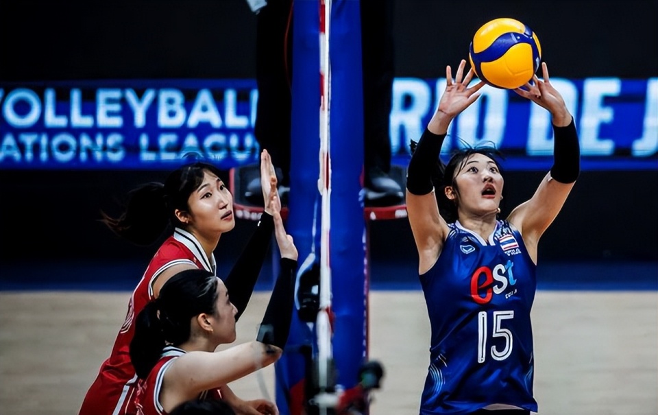 韩国女排3-1,结束30场不胜的历史!中国女排进军巴黎奥运会更稳了