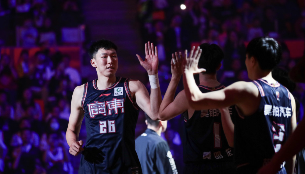 国篮卓见乔丹贝尔广东宏远最后的赌博