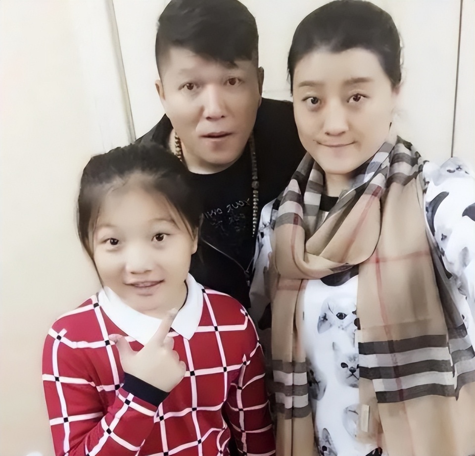 历小峰再谈与葛珊珊的婚姻:已离婚七年,师父赵本山气到飙脏话