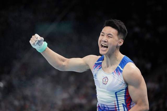 唐嘉鸿杀进巴黎奥运体操男子单杠决赛,张博恒最强的对手来了