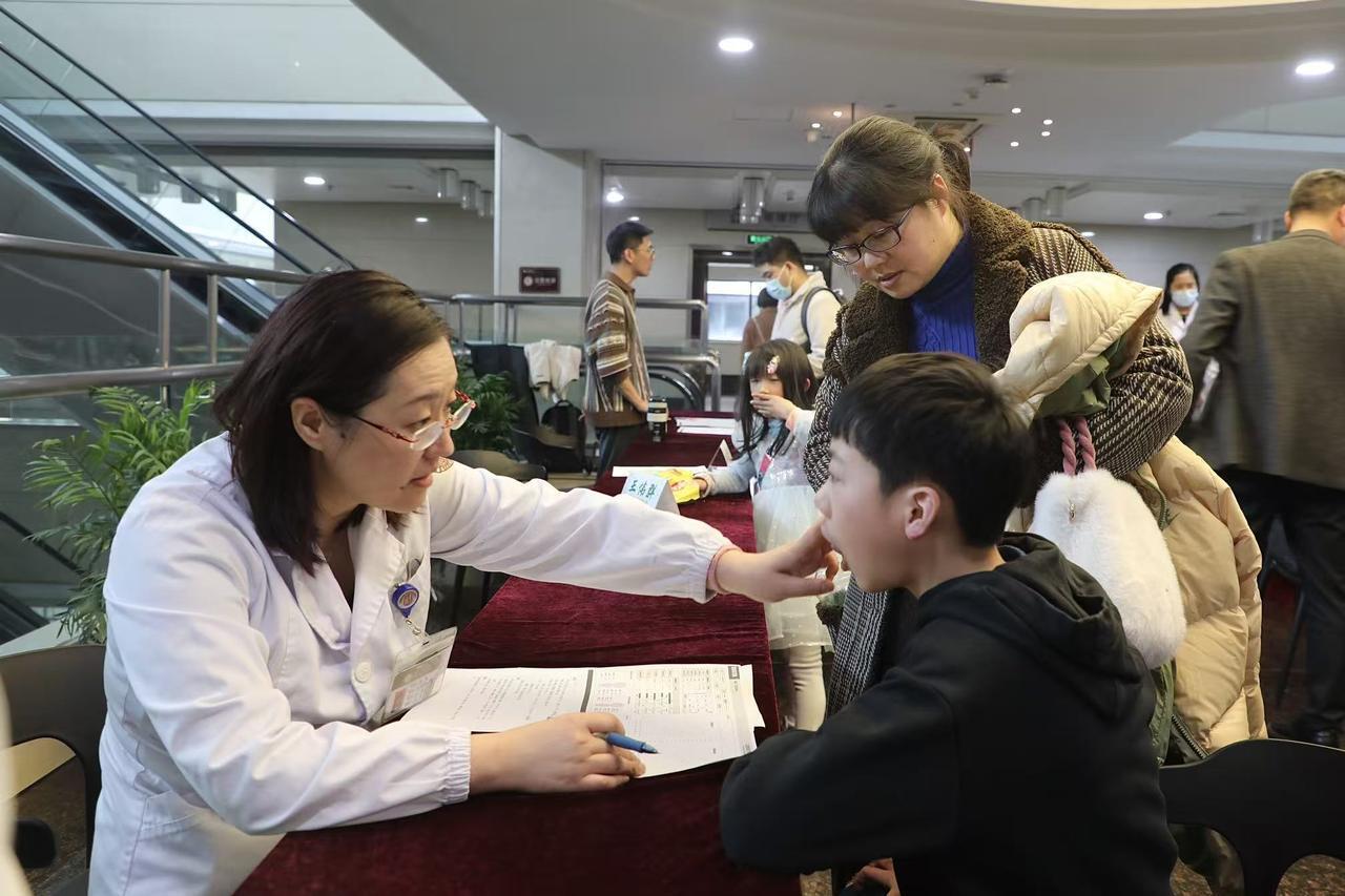 11歲男孩一運動就喘不過氣，檢查卻“未見異常”？究竟是哪出了問題 - 