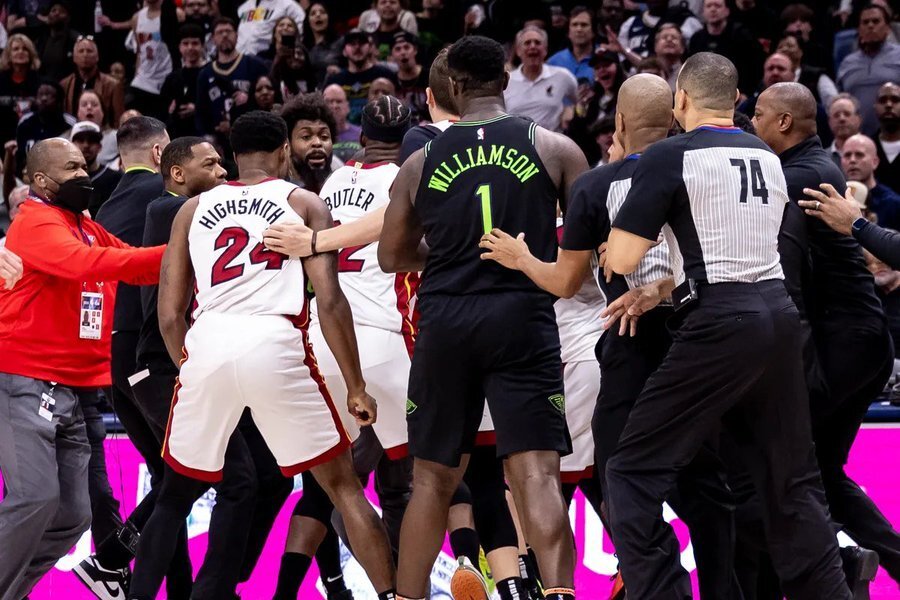 nba官宣热火鹈鹕处罚结果巴特勒等三人禁赛1场老六托布禁赛3场