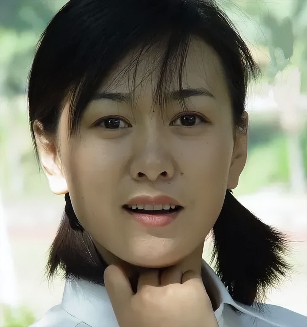 演员齐欢:曾是年代戏女王,却被困于军人身份,30岁恨嫁,44岁已躺平