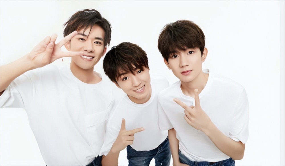 tfboys十周年演唱会将官宣?知情人:这是三小只最后一次合体!_腾讯新闻