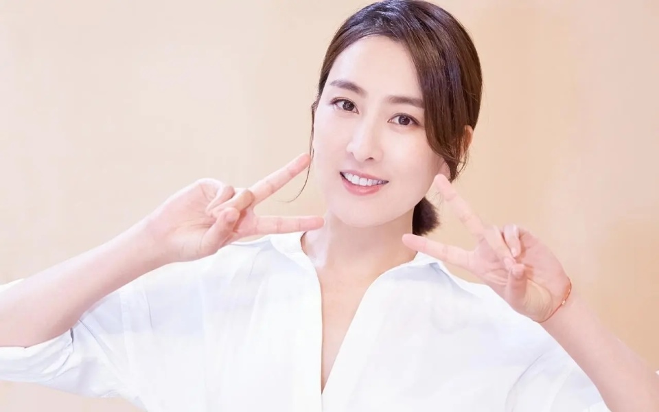 黄奕前夫黄毅清造谣马苏卖淫,吸毒判14个月,数罪并罚判16年_腾讯新闻