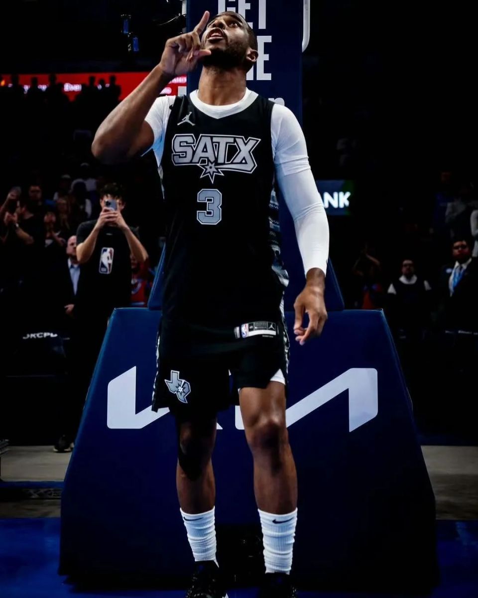 致CP3：爱他或恨他，都只剩最后一年了
