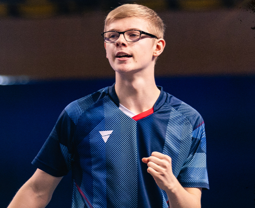 男乒名将狂轰11-0夺冠,勒布伦扛起直拍门派大旗