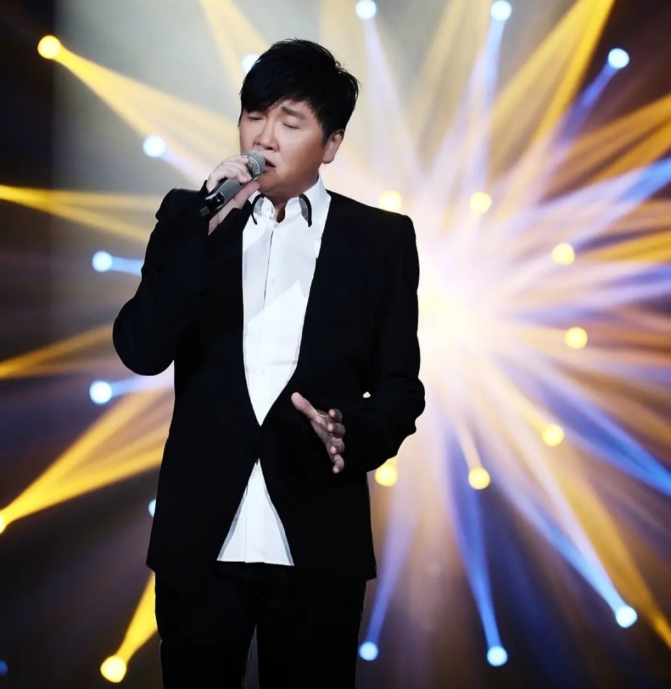 孙楠确认参加《歌手2024》,引发网友不满,喊话让汪涵来主持