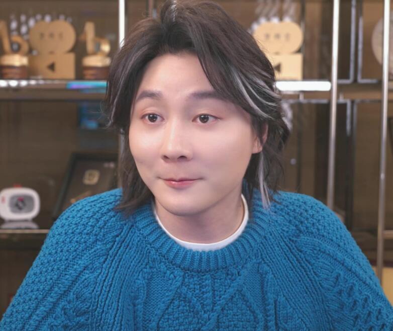 张大仙正式回应,解释为何不用国产手机,只因为一个优