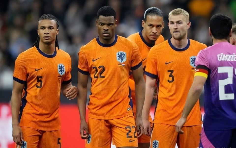 官宣!荷兰欧洲杯大名单:德容领衔 5大顶级中卫坐镇 阵容头轻脚重