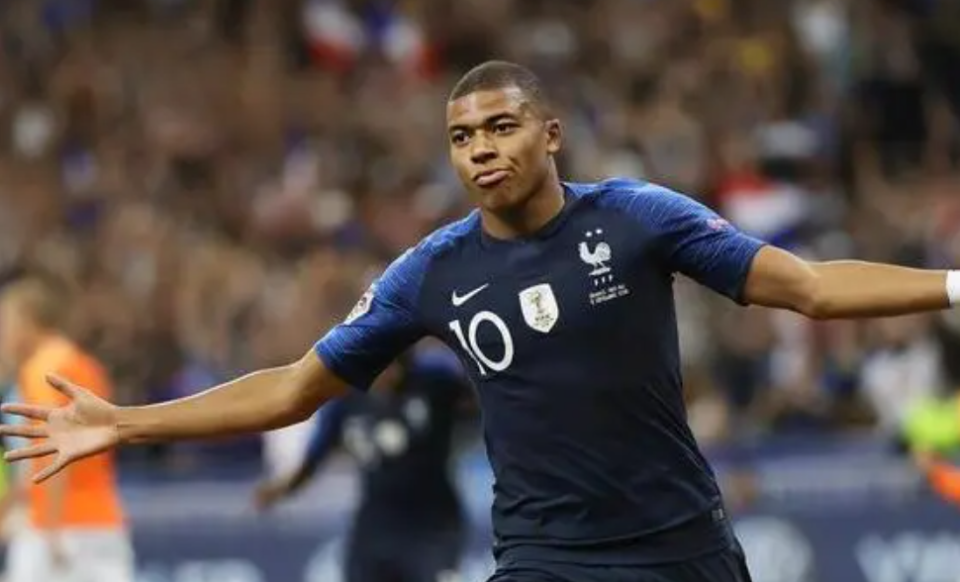 欧洲杯前瞻之法国队:姆巴佩冲冠 前场太豪华 薄弱环节引担忧