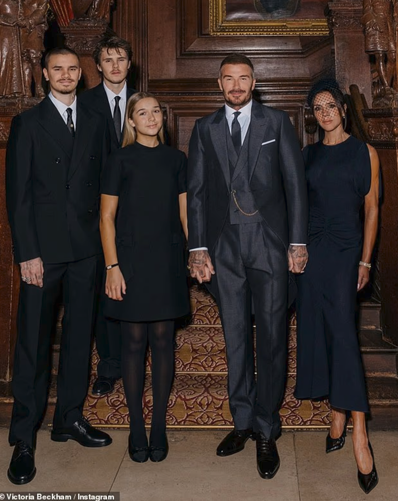 贝克汉姆封爵后，维多利亚正式“改称”Lady Beckham：我为他无比骄傲-腾讯新闻