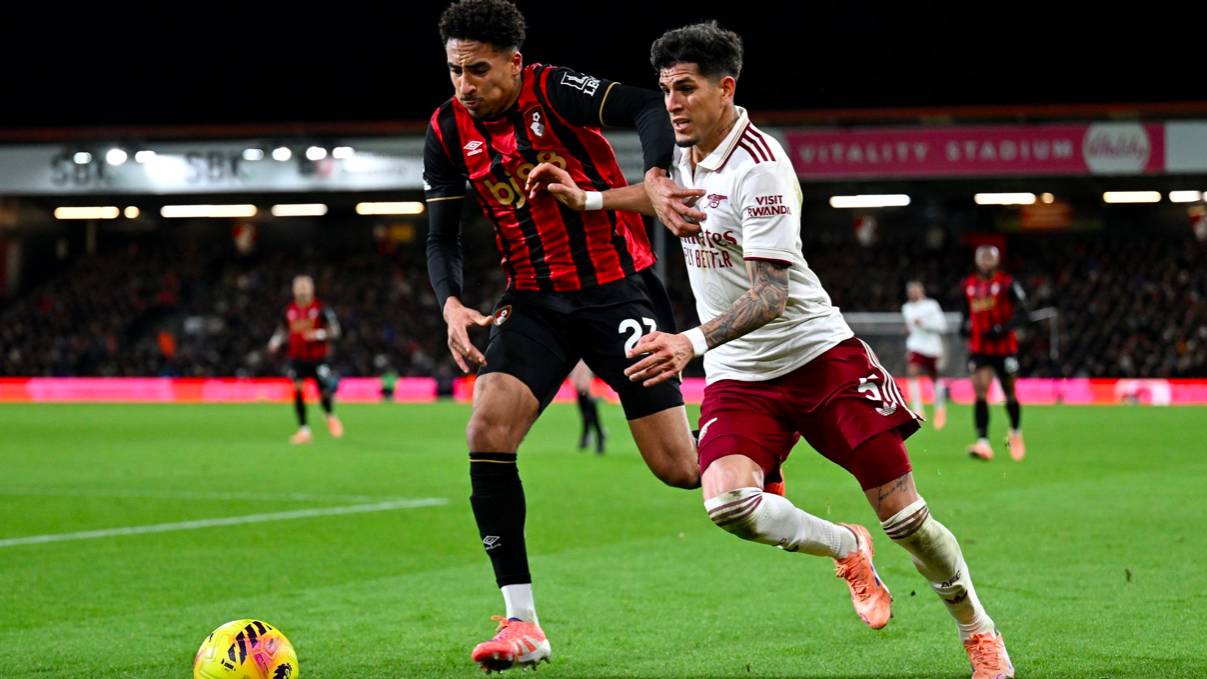 3-2！中衛送大禮後化身前鋒破門 鐵腰梅開二度 12.9億豪門強勢5連勝 - 