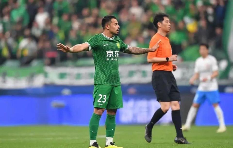 漏洞百出!苏圣贤的防守有多无能