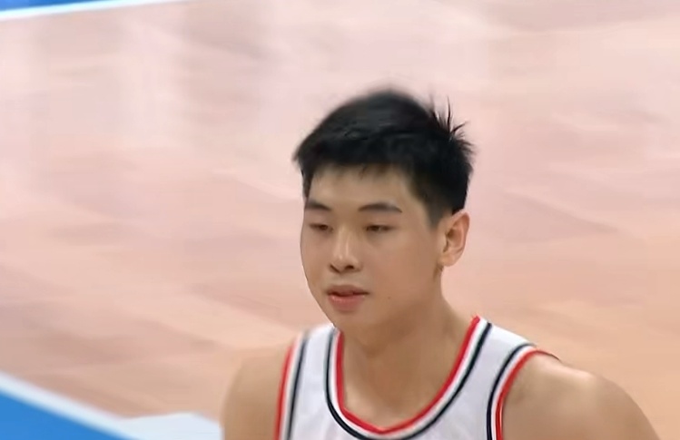 林庭谦16分3板4助,田雨13分3板,杜伯超12分8板广州队:祝铭震17分7板3