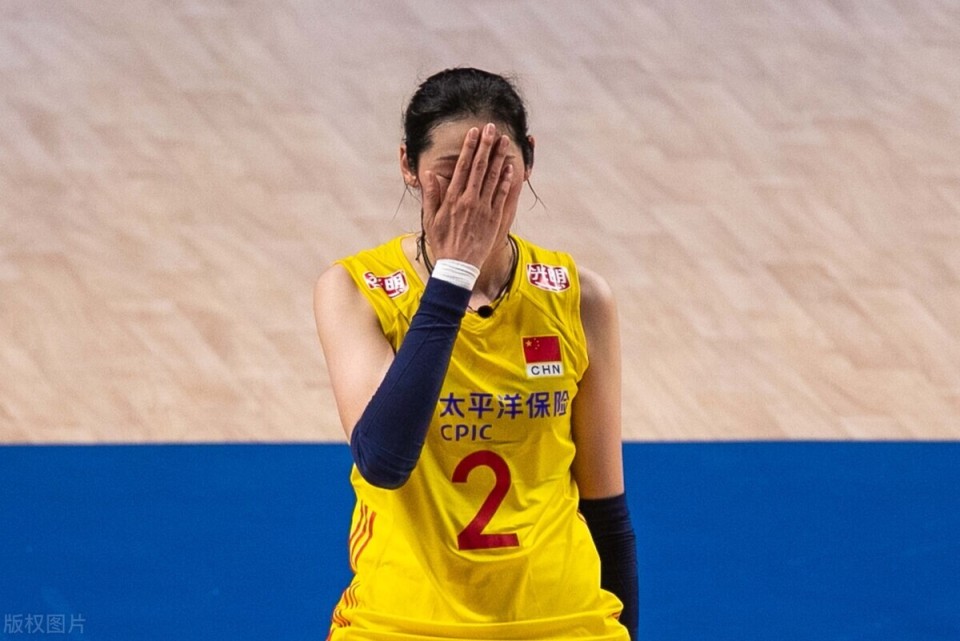 龚翔宇赛后痛哭原因疑曝光,身体 心理压力大,球迷心疼女排姑娘