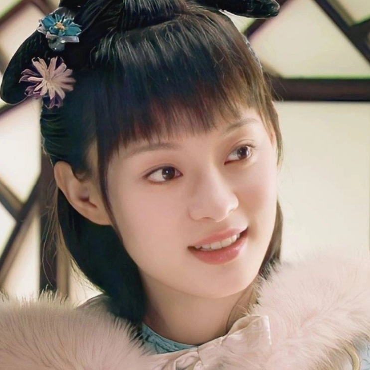 华妃为何不嫉妒纯元？《甄嬛传》过去12年又上热搜，热度不减_腾讯新闻