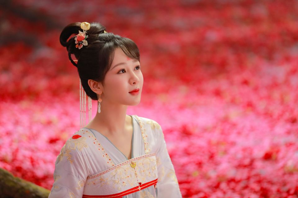 杨紫《风月不相关》12月开拍,主创实力强,或二搭肖战太惊喜!-腾讯新闻