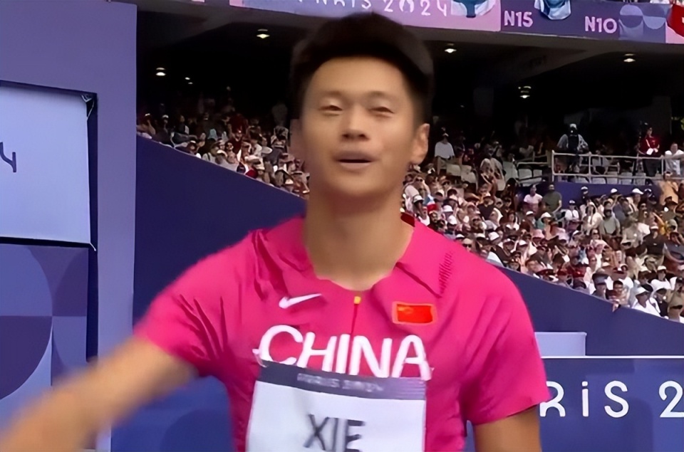 001秒之差!谢震业奥运百米首秀遭绝杀,第一枪就被淘汰