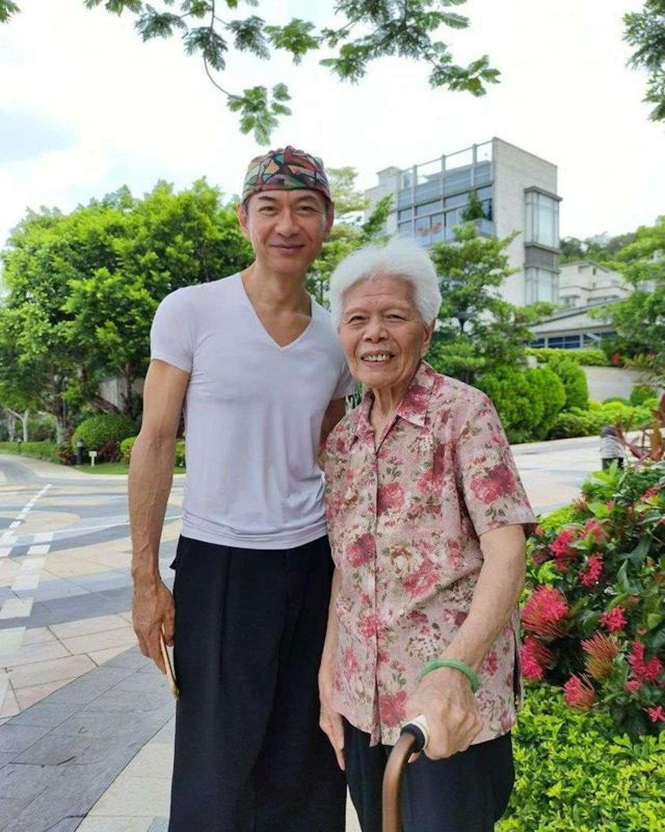 香港演员江华直言TVB最失败就是山头文化，没必要再演《寻秦记》电影版_腾讯新闻