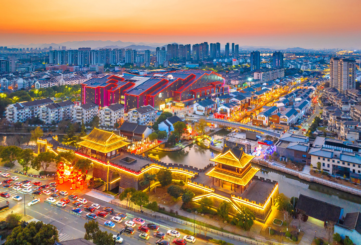 迎恩门风情水街过大年 骆海淼/摄三回忆过往,浙江"八山一水一分田",虽